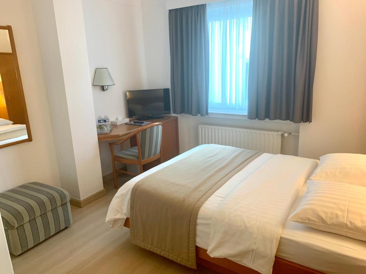 Francais 3* Luxemburgo